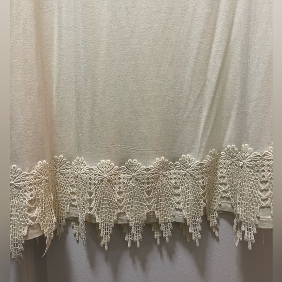 NWOT $60R MODX One Cold Shoulder/ One Off-The Shoulder Lace Trim Tunic Size L - Picture 6 of 10